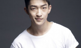 娱乐圈吃瓜郑教授,郑教授的趣味解读